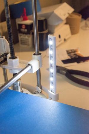 Dagoma Discovery200 LED holder