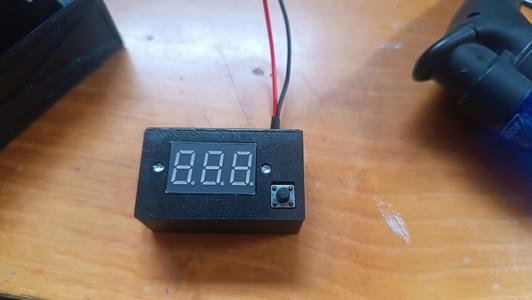 Tatra 1986 voltmetr box