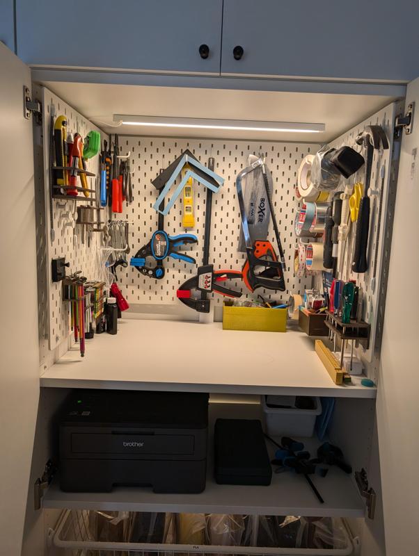 Ikea Skådis PLATSA cabinet mount