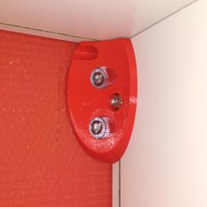 Cupboard corner fixation