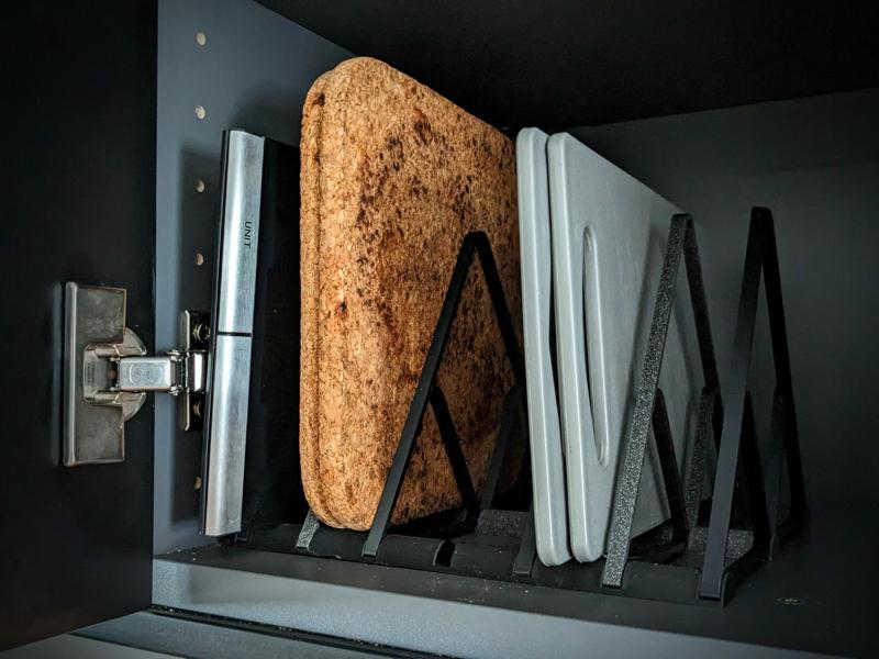 Customizable Vertical Organizer for Thin Stuff