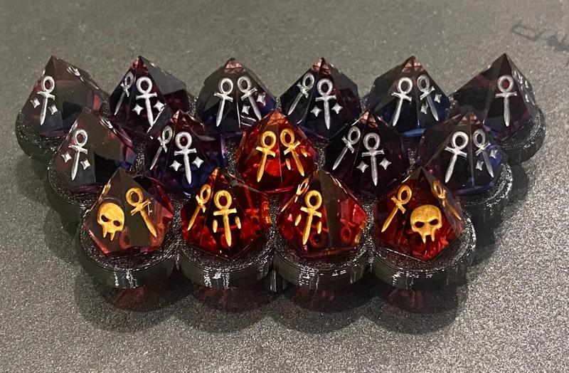 Dice holder for 15 D10 dice   