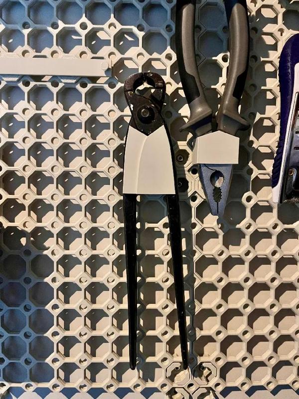 Multiboard Nail Puller Plier Holder   