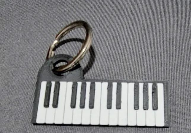 piano keychain   