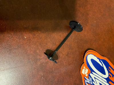 Wheels / axle for destop trash bin   