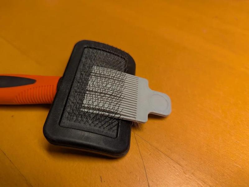 Reinigungskamm für Hunde-Fellbürste   