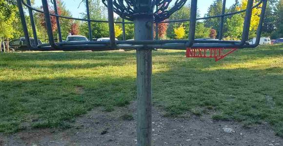 Next Tee Disc Golf Basket Arrow