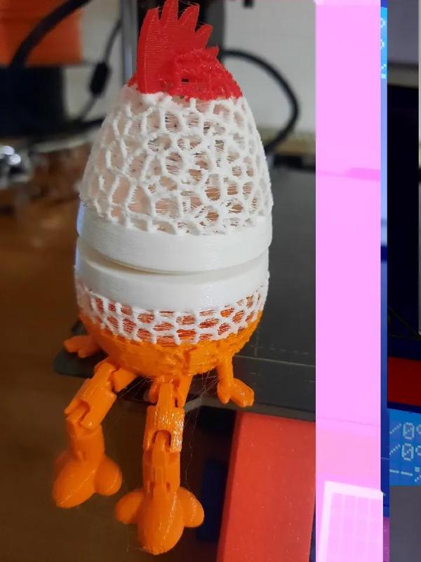 Easter Egg articulated  with voronoi   