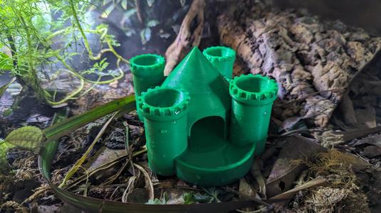 Castle Hide/Water Dish