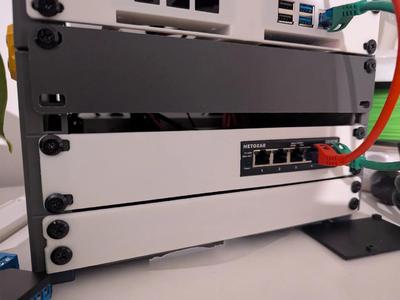 10" rack mount for Netgear GS305E switch (1U)   