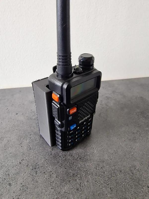 Baofeng UV-5R wall mount / flat surface mount for gluing / velcro   