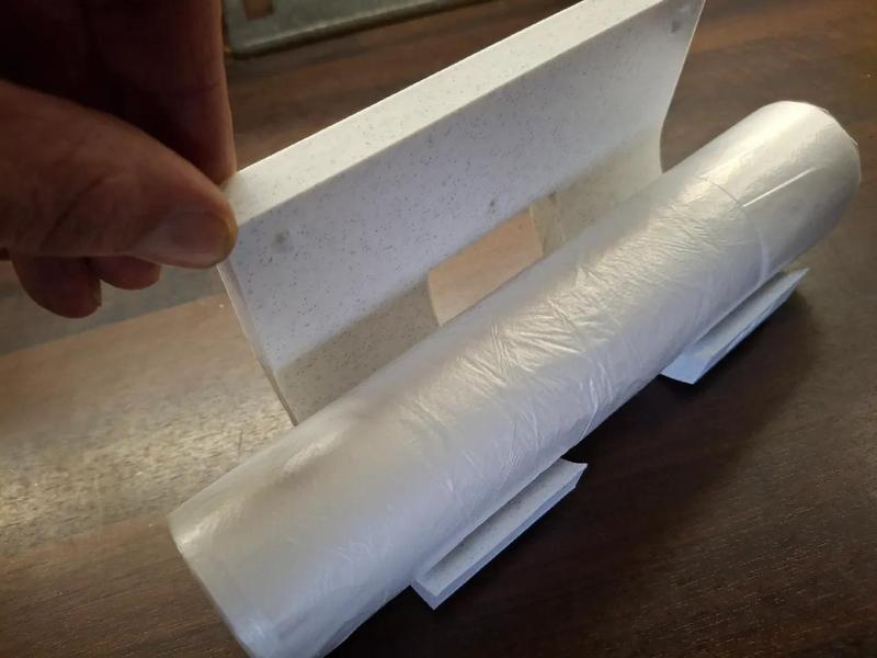 Plastic bags holder Držák na plastové pytlíky   