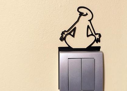 Funny Light Switch Gadget – La Linea Balum 59   
