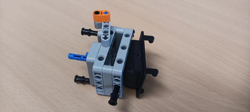 Skadishalter für den Robotergreifer - Buch   