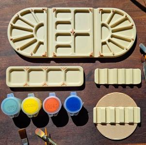 Paint Palettes + Brush Stands **(4 Piece Set)**