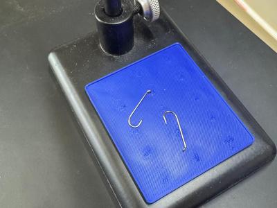 Magnetic Hook Plate for Fly Tying Vise