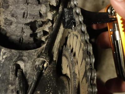 Bicycle chain break tool