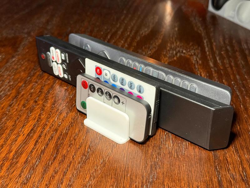 Horizontal Remote Holder