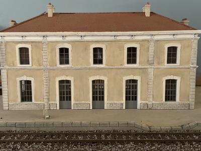 HO 2nd class PLM passenger station (1/87)