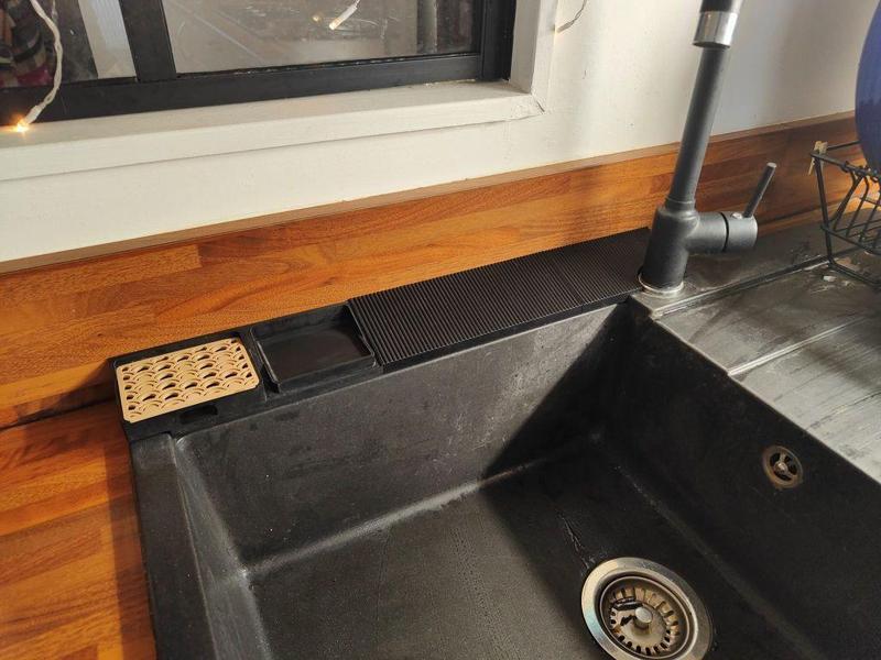 Sink splash/drip guard + soap dish