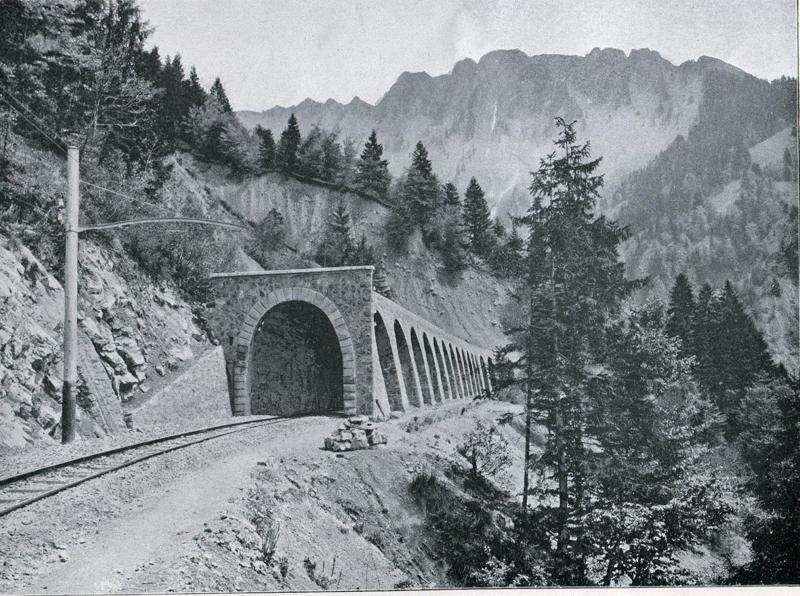 N - HO: Railway protection gallery V2 ( 1 traffic lane )