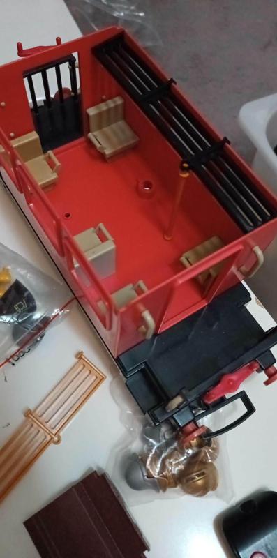 Playmobil hat holder for train