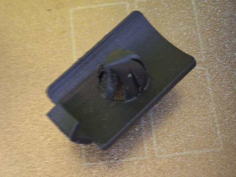 Beer shotgun tool (Crack In)