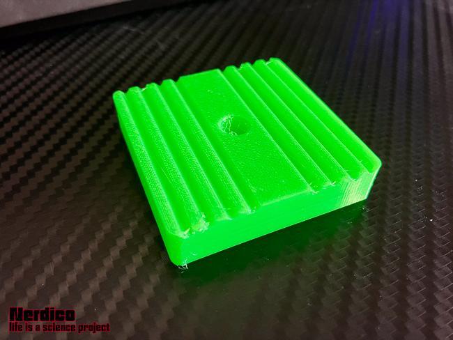 Ikea lacquer table feet