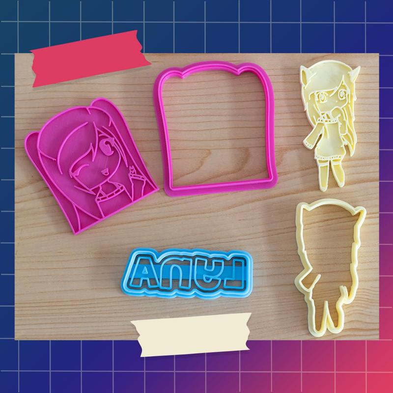 Lyna cutters (youtuber) - x4