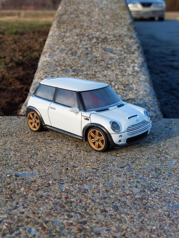 06 Cooper S Body Shell (Xmod and MiniZ)