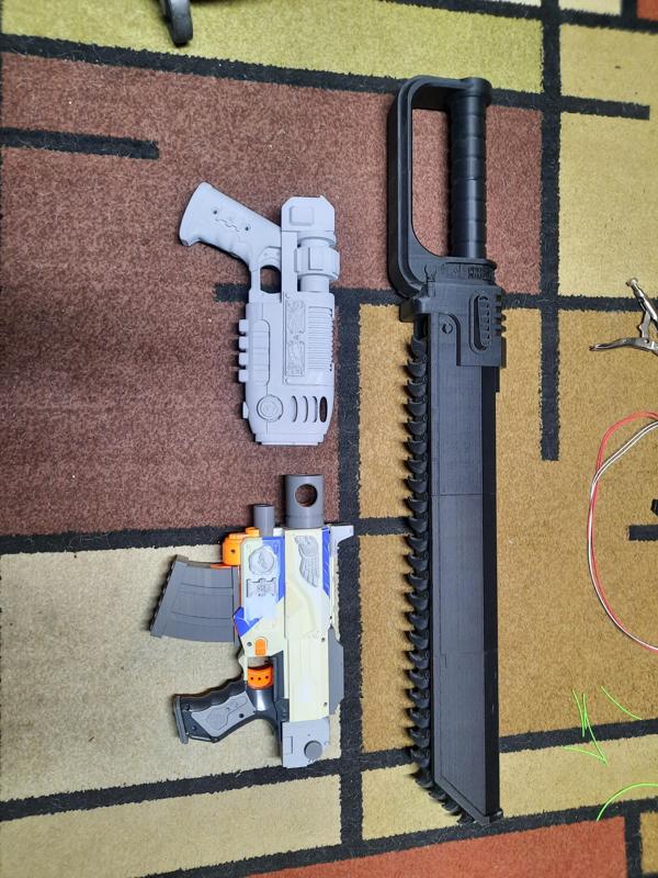 Chainsword (Human scale) 36"