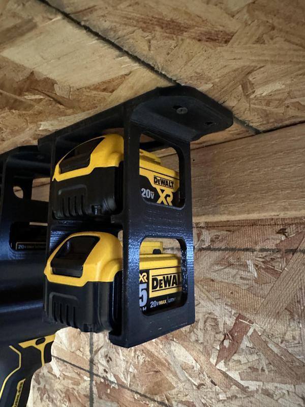 dewalt 5ah 20v max wall bracket