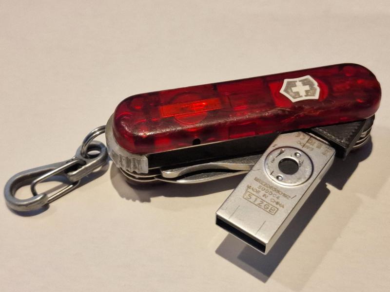 Victorinox Midnite Manager USB upgrade