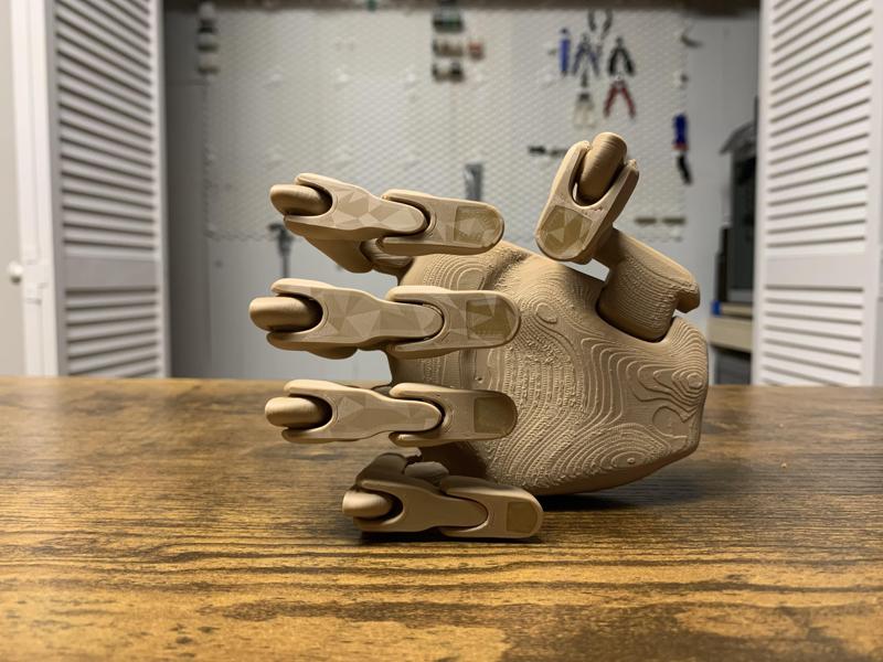 Fingertips with Fingernails (for Posable Articulated Hand Model by Michael Wycoff)