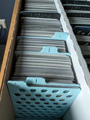 Magic Card Divider for Card Typs