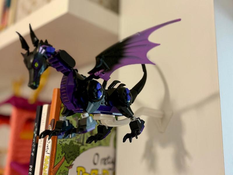 Universal Wall Mount Stand for Brick Models 