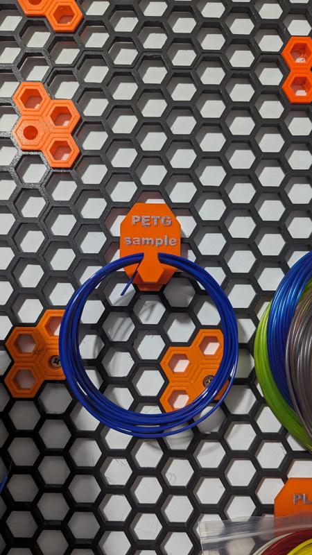 hook - label -  filament sample - Honeycomb storage wall