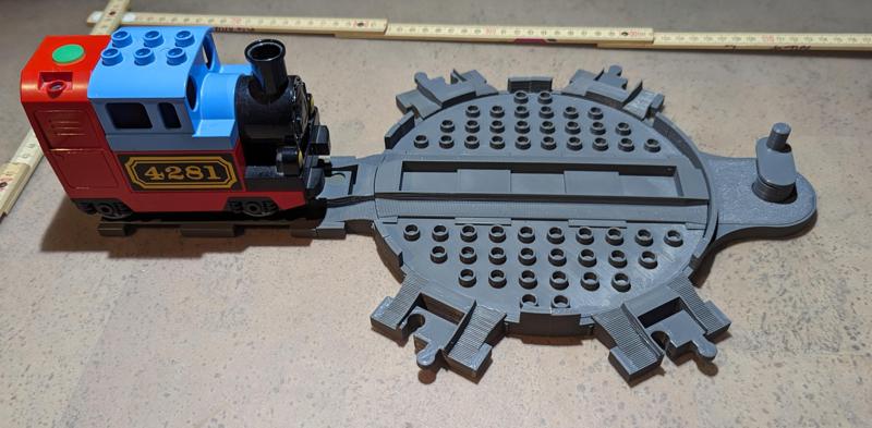 Turntable for Toy Trains
