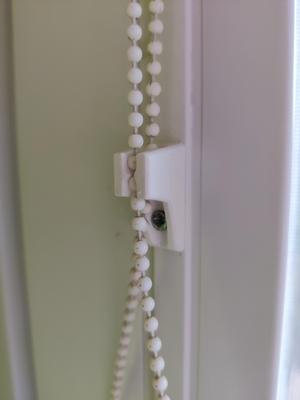 Window Roller-Blinds Cable Chain Holder Thingy