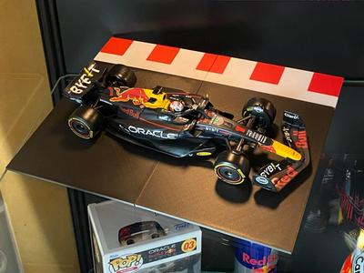 scale racetrack for displaycase use