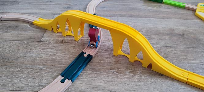 Hape railway bridge - no support