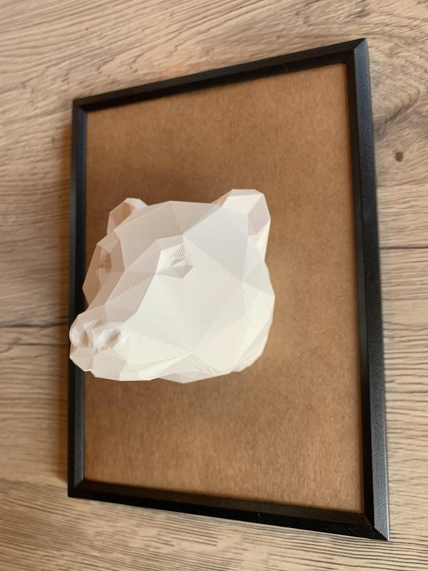 low poly ours / bear