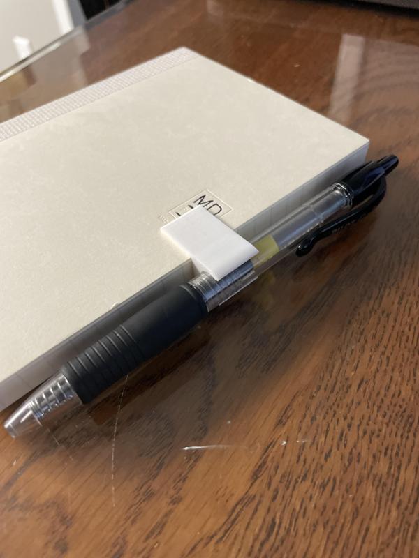 Clipping Pen to Notebook