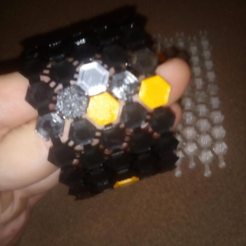 HEXaFLeXTRiX - Flexible Bracelet fabric