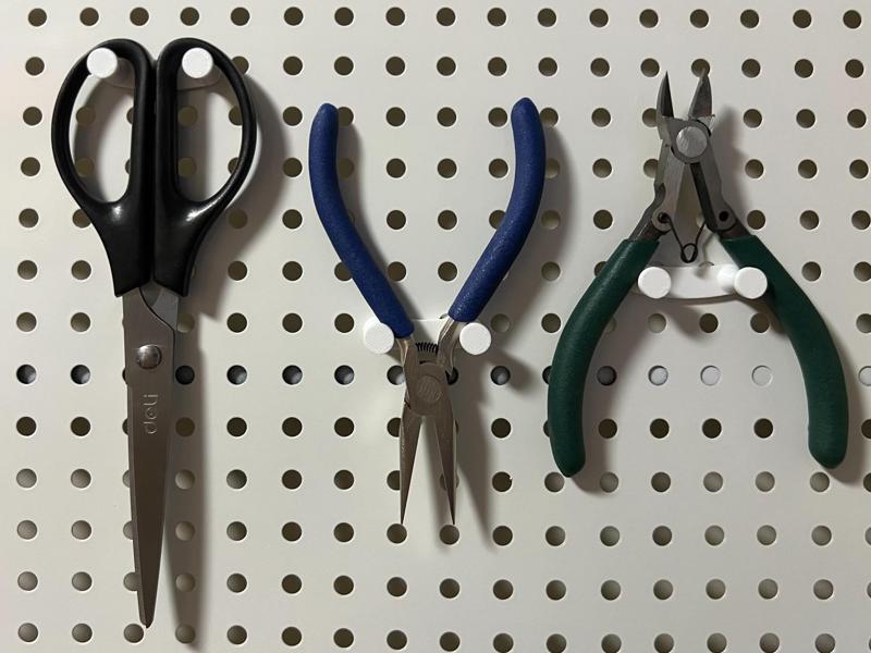 Pegboard Multifunctional Stand, compatible with scissors, pliers, etc.