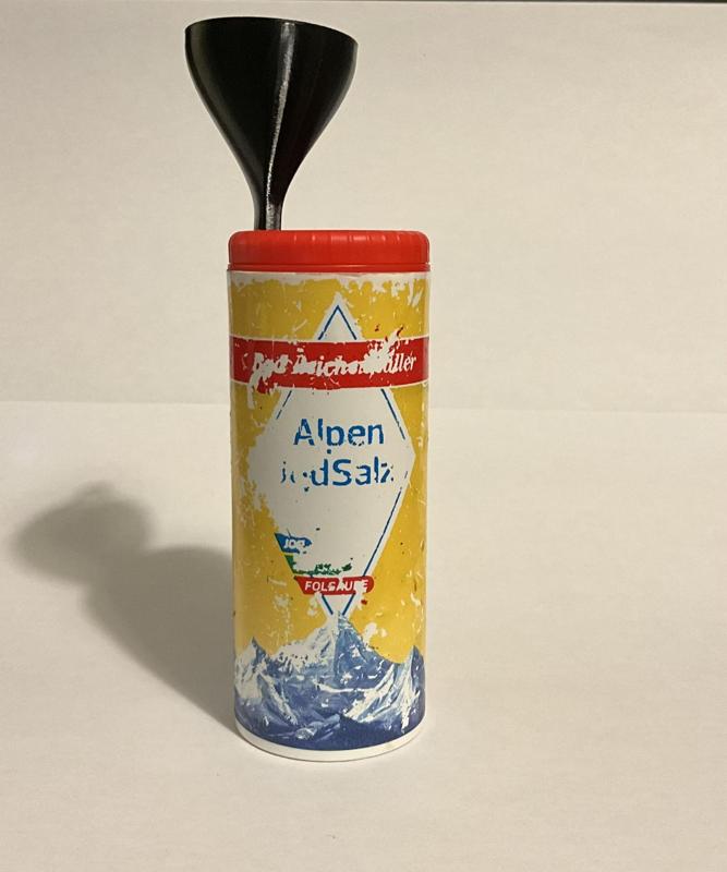 Seasoning refill funnel