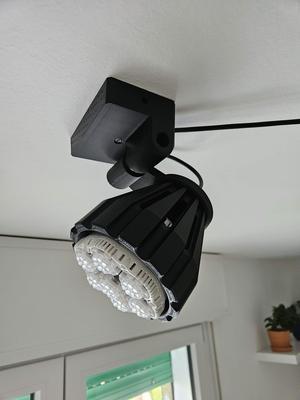 E27 lightbulb holder and lamp (retro projector style)