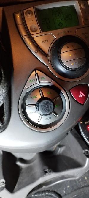 Lancia Phedra  Citroen C8  Peugeot 807  Fiat Ulysse knob