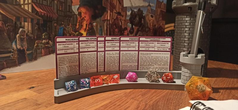 Dungeons&Dragons card-dice-pencil holder