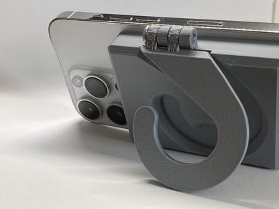 MagSafe Attachment with Hook for Car/Plane Seats
